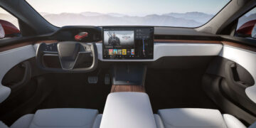 tesla model s wnętrze