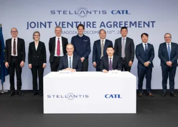 catl stellantis lfp baterie