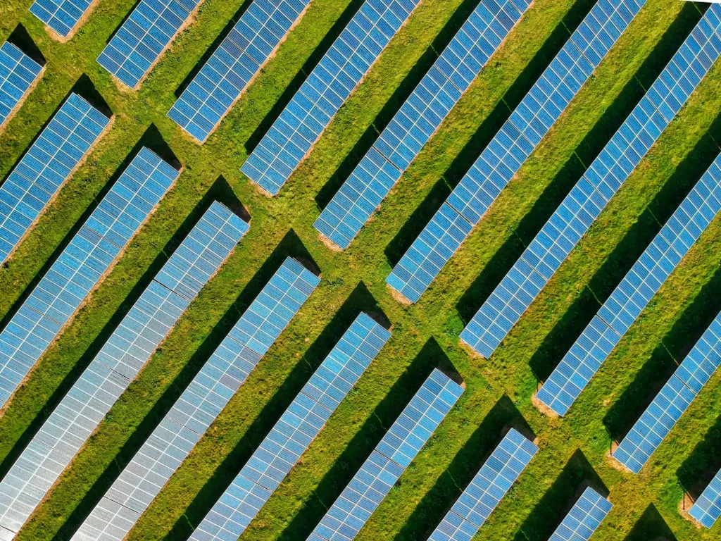 farma fotowoltaiczna panele słoneczne