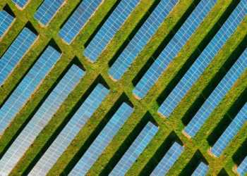 farma fotowoltaiczna panele słoneczne oze
