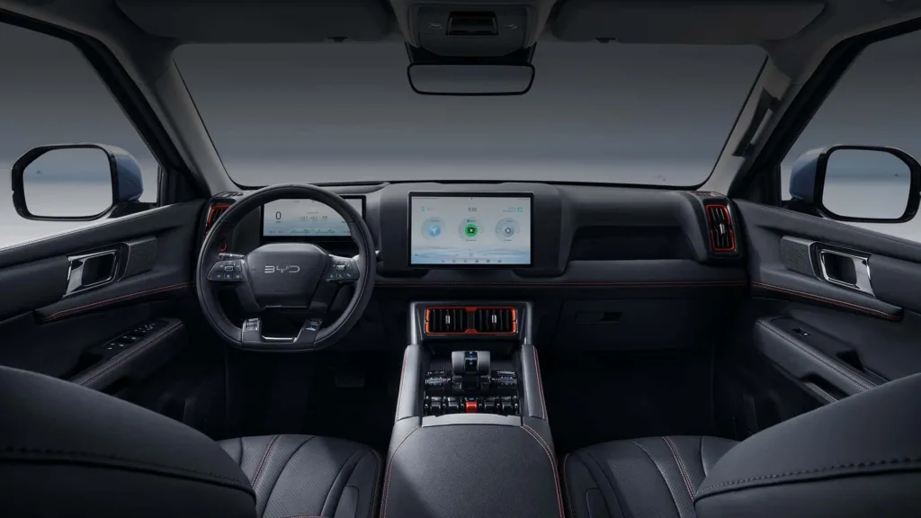 BYD Shark trafił do sprzedaży w Wielkiej Brytanii. Pickup PHEV za 47 290 funtów ma 90 km jazdy na prądzie