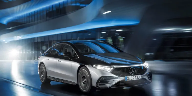 mercedes benz eqs