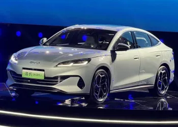 BYD Seal 06 DM i sedan