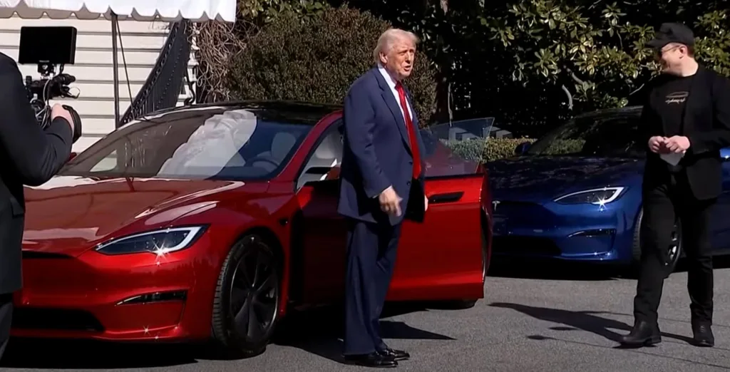 trump tesla reklama