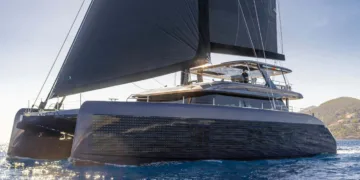 jacht sunfreef yachts z technologią solar skin 3.0