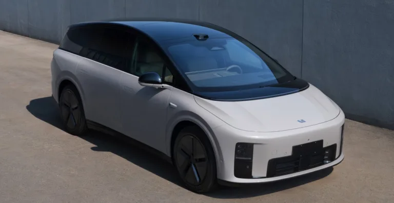 i8