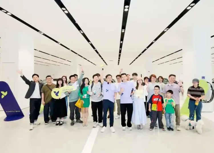 pierwsi klienci firefly