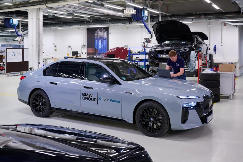 bmw i7 solid-state