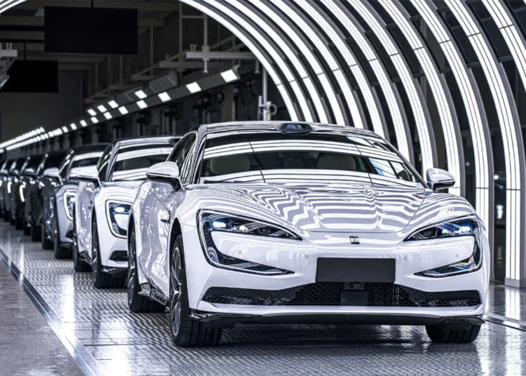 byd yangwang u7 fabryka