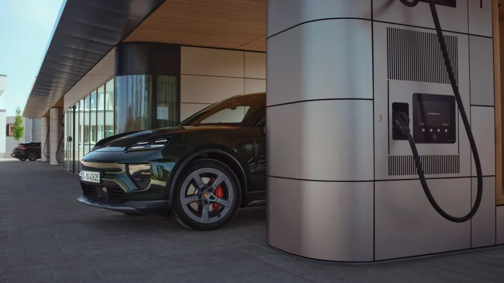 porsche charging lounge