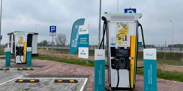 shell recharge stacja