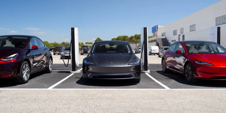 tesla supercharger v4