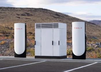 tesla supercharger v4