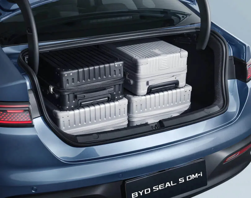 BYD Seal 5 DM-i wnętrze