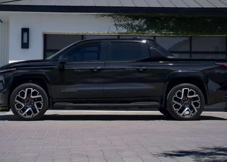 Chevy Silverado EV