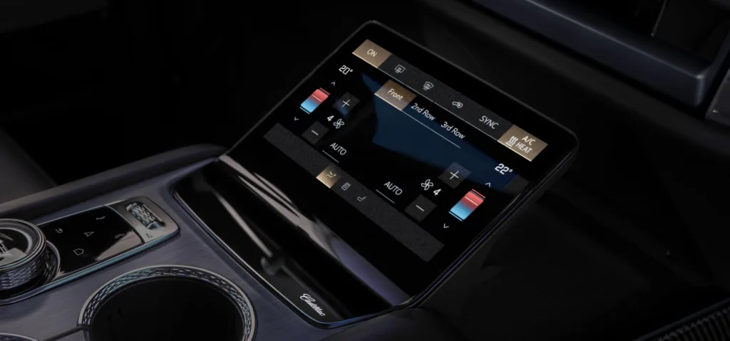 cadillac vistiq wnętrze