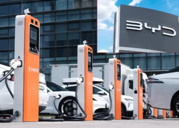 ladowarki 1000 kw byd