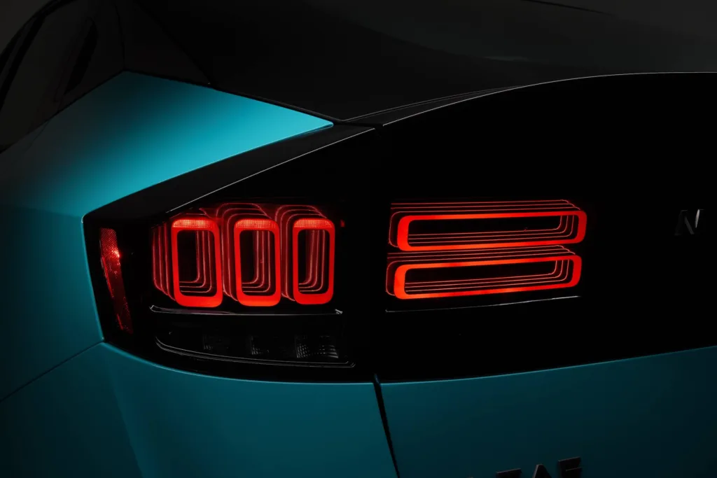nissan leaf 2025 wnętrze