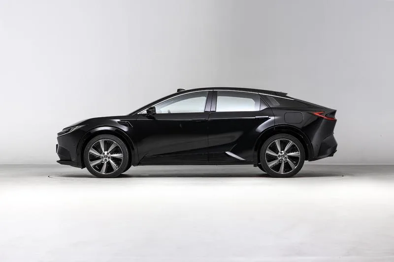 toyota bz5