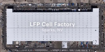 fabryka baterii lfp tesla nevada