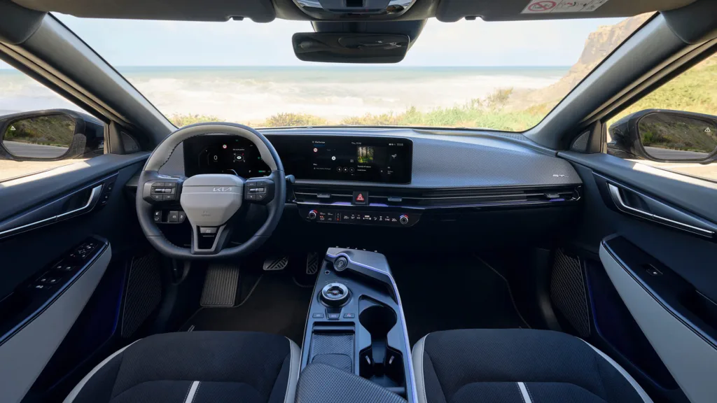 nowa kia ev6 wnętrze