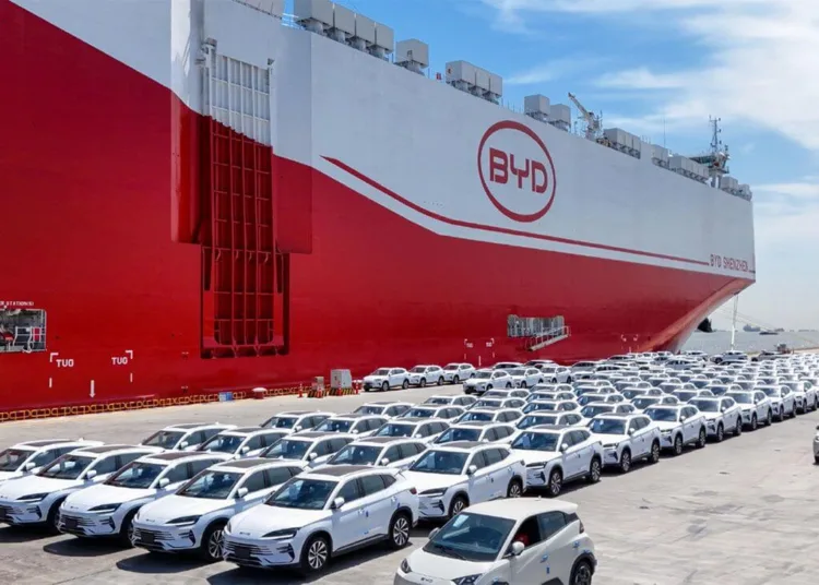 transport samochodow byd statkiem z chin