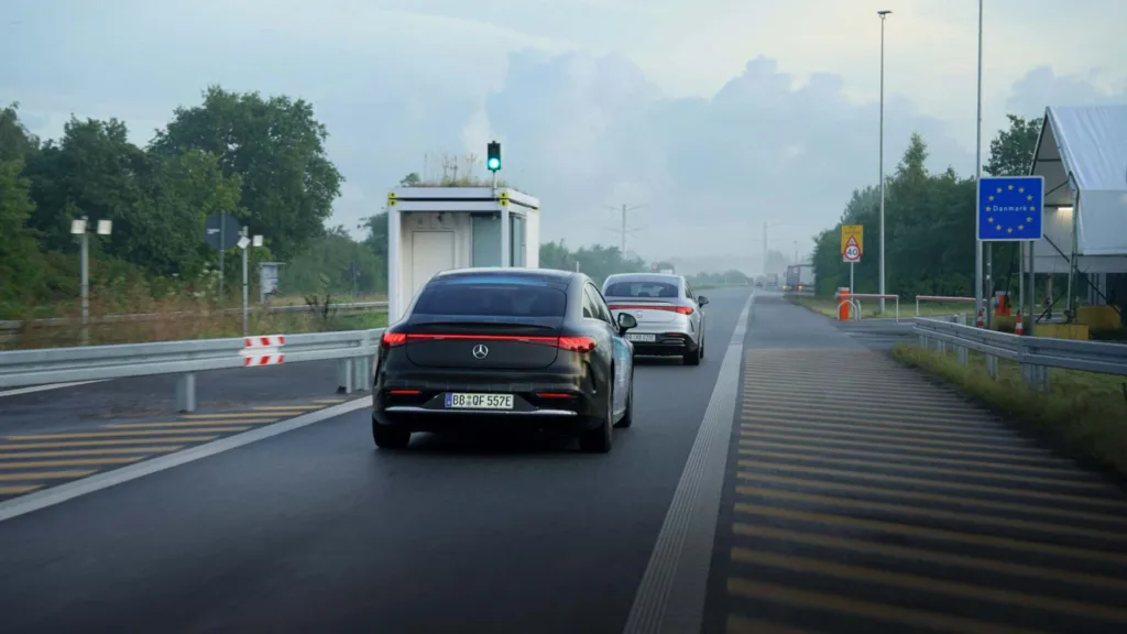 mercedes eqs solid state 1200 km przejazd