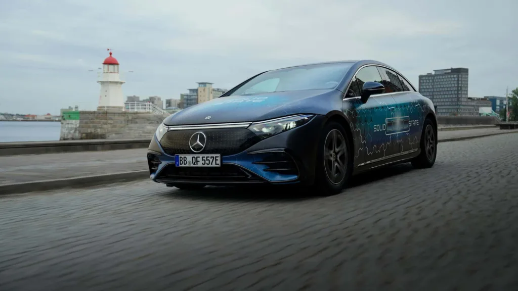 mercedes eqs solid state 1200 km przejazd