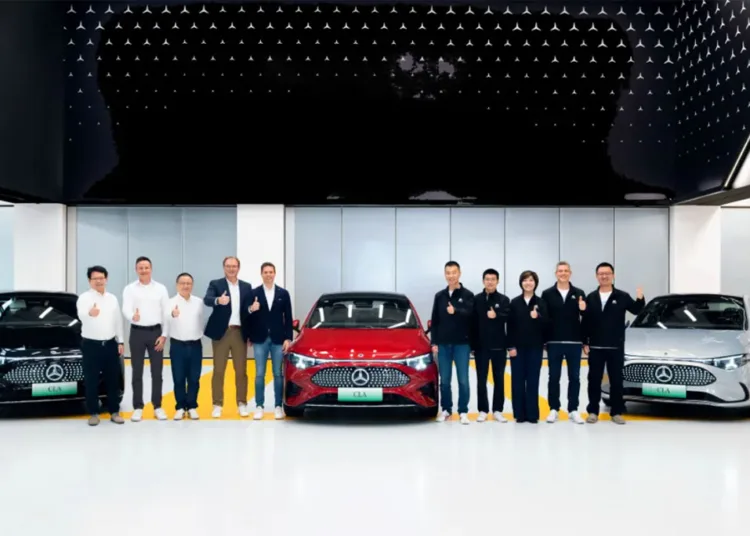 mercedes momenta wspolpraca