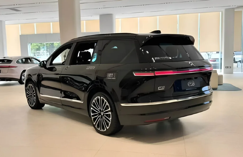 nio es8