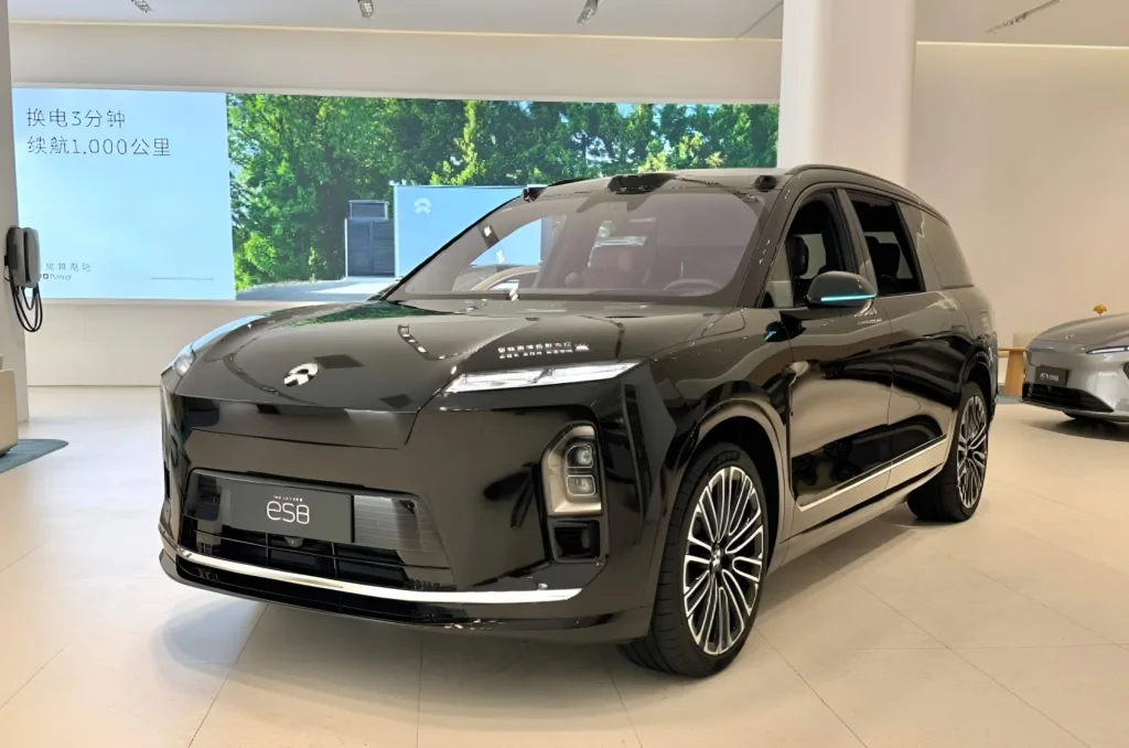 nio es8