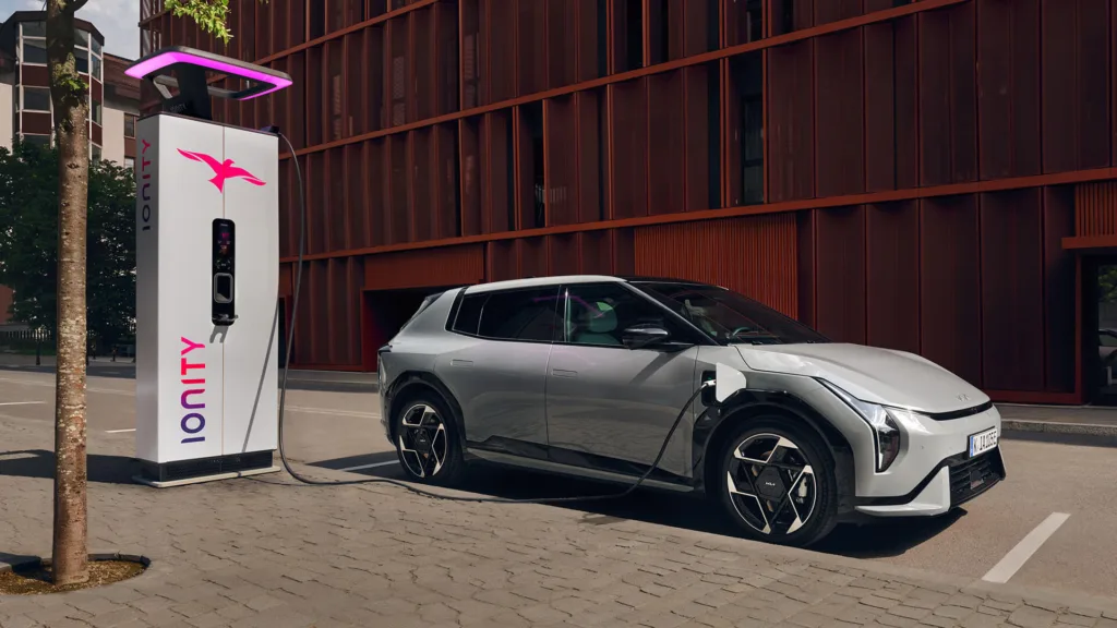 Kia EV4 IONITY