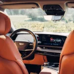 cadillac optiq wnętrze