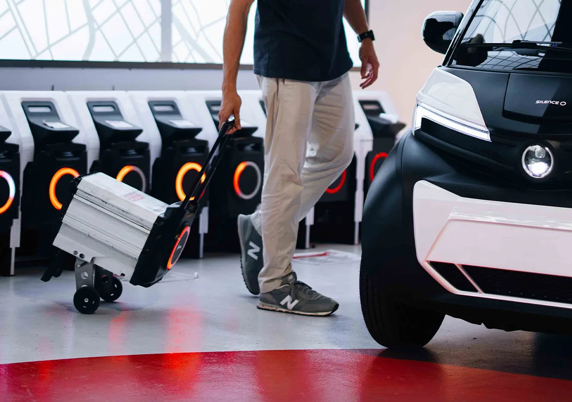 silence accion stacja wymiany baterii francja