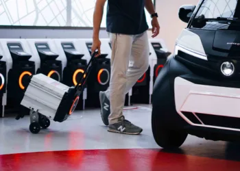 silence accion stacja wymiany baterii francja