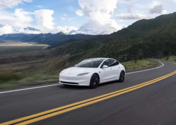tesla model 3 standard