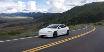 tesla model 3 standard