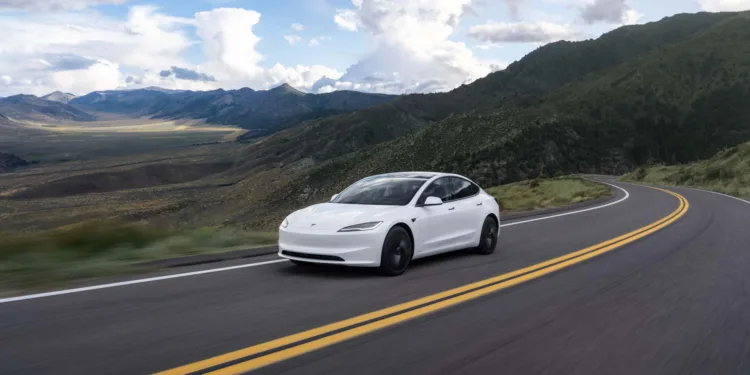 tesla model 3 standard