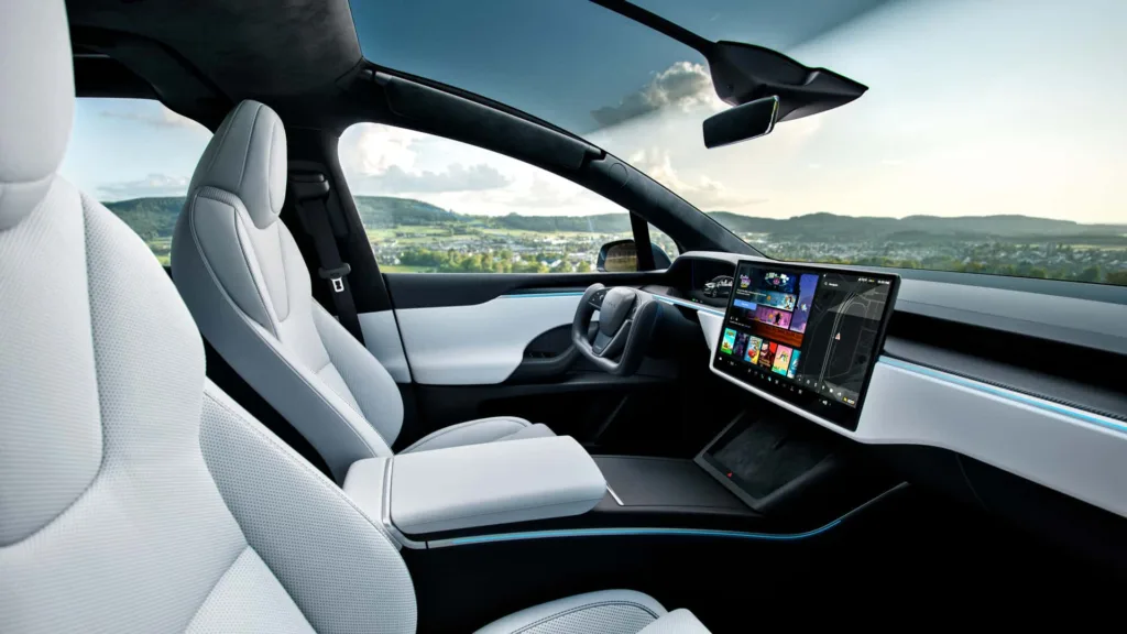 tesla model x wnętrze