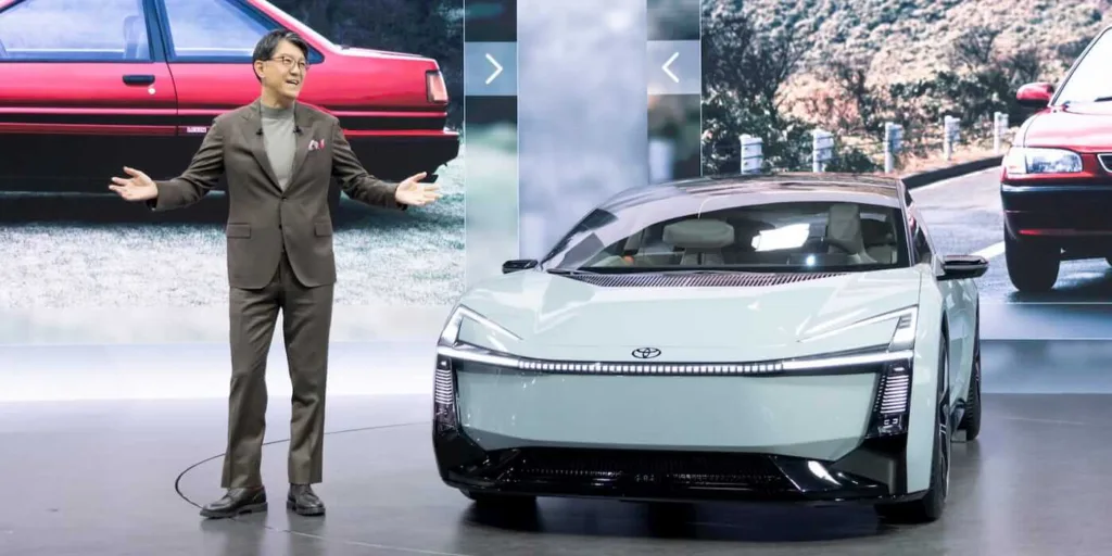 toyota corolla ev koncept