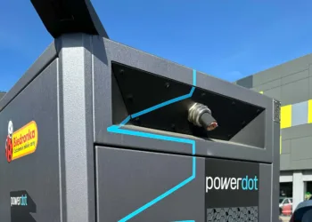 uciety kabel ładowarki