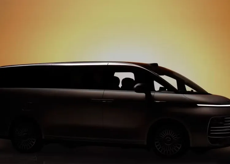 geely galaxy v900 mpv