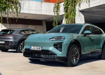 porsche cayenne ev 2026