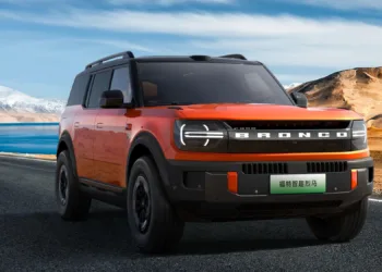 Oto elektryczny Ford Bronco za cenę kompaktu. Europa może tylko zazdrościć, a USA pożegnało legendę