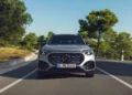 Kanciasty Mercedes wraca do gry i celuje prosto w Teslę Model Y. Oto nowy Mercedes GLB EQ
