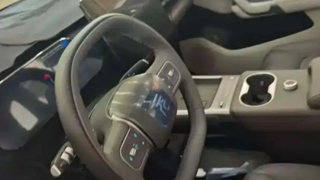 byd yuan max spy wnętrze