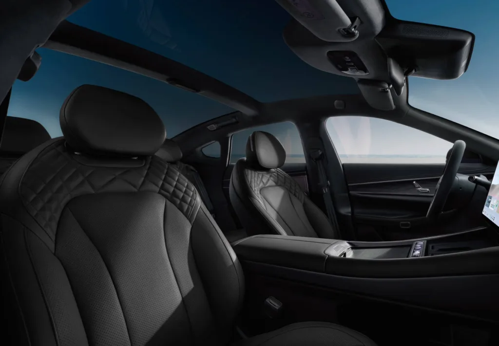 exlantix es wnętrze