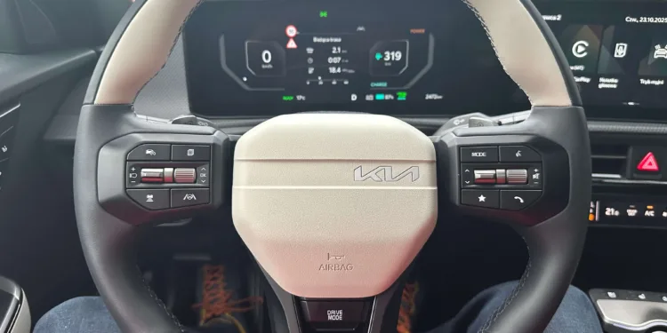 Kia zacznie wdrażać Pleos od 2027 roku. To Android Automotive po koreańsku, z AI jak w smartfonie