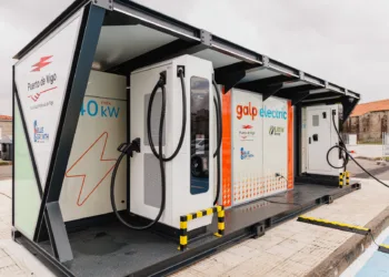 Nissan LEAF Batteries Breathe New Life Into EV Charging System I