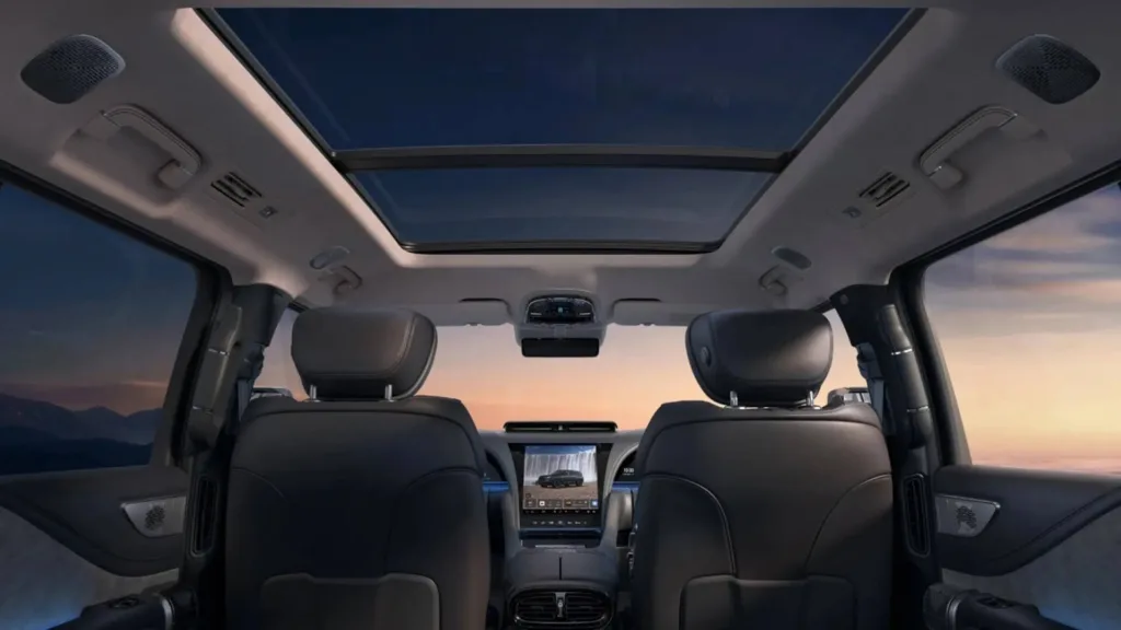 Byd Yangwang U8 Wnetrze Wyciek 03